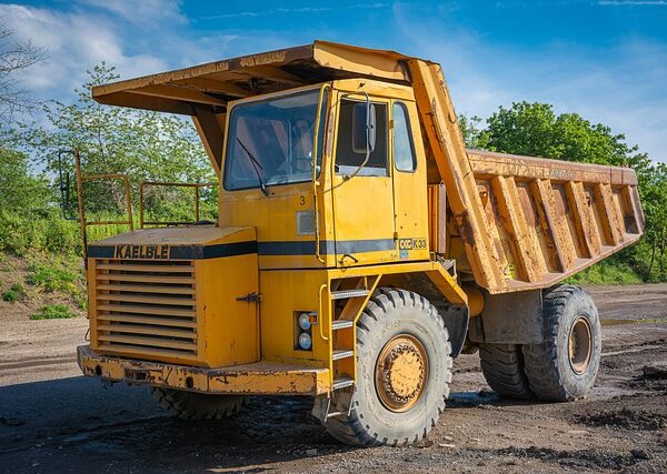 trucks-640x480-34274411.jpeg