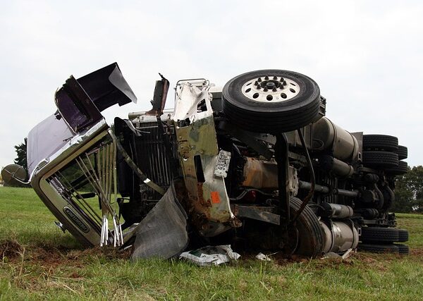 trucks-640x480-44791066.jpeg