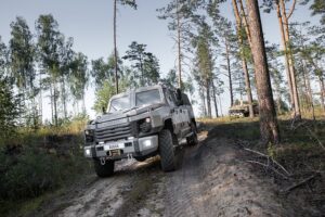 trucks-640x480-48337210.jpeg