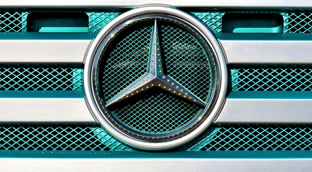 trucks-640x480-52547571.jpeg