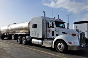 trucks-640x480-54499217.jpeg