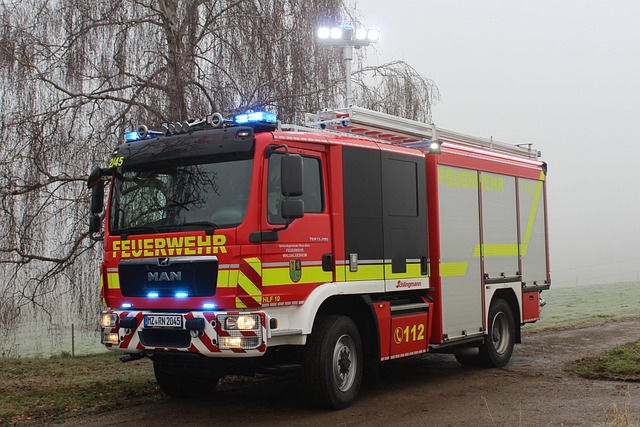trucks-640x480-67390413.jpeg