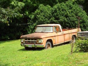 trucks-640x480-75998179.jpeg
