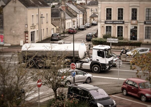 trucks-640x480-89810213.jpeg
