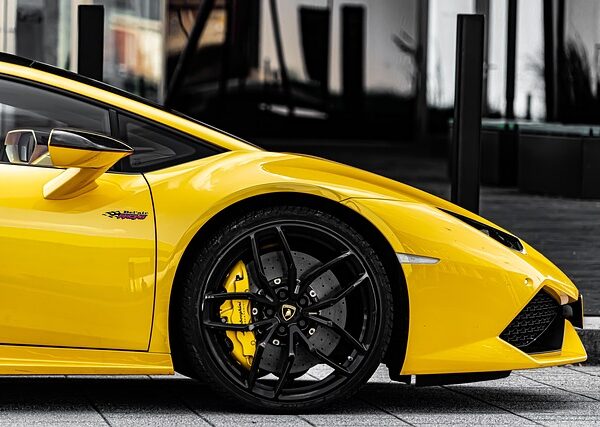 cars-640x480-44598631.jpeg