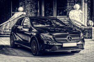cars-640x480-62360071.jpeg