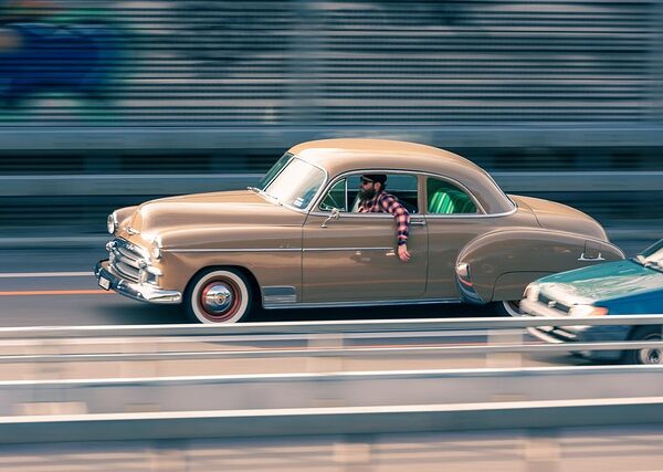 cars-640x480-76248713.jpeg
