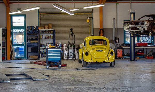 classic-cars-640x480-92964260.jpeg