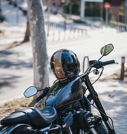 motorcycle-640x480-2205998.jpeg