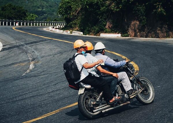 motorcycle-640x480-26691770.jpeg