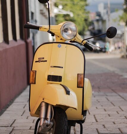 motorcycle-640x480-67716041.jpeg