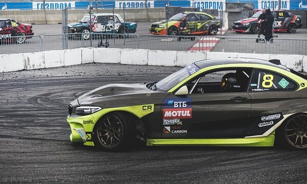 select-engine-tuning-640x480-48503750.jpeg