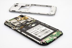 select-frame-repair-640x480-79938863.jpeg