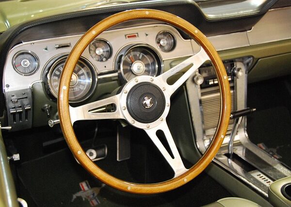 select-muscle-cars-640x480-53924861.jpeg