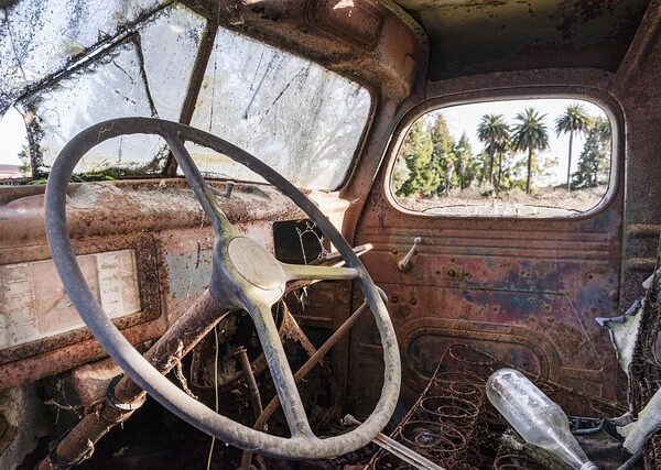 select-pickup-trucks-640x480-71715134.jpeg