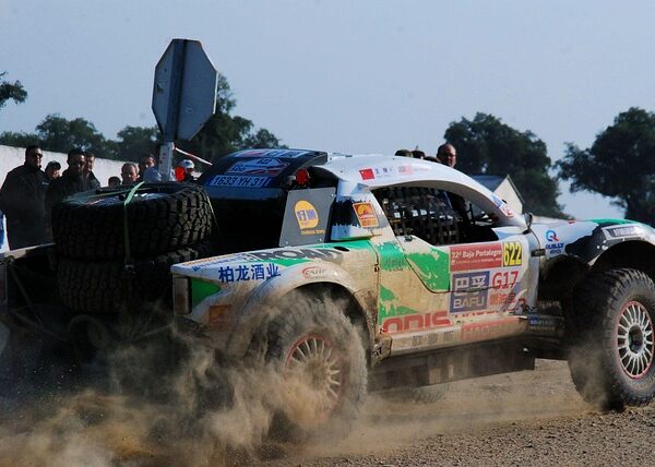 select-rally-racing-640x480-56470464.jpeg