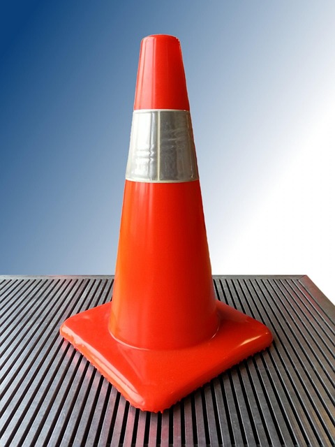 select-road-safety-tips-640x480-61672515.jpeg