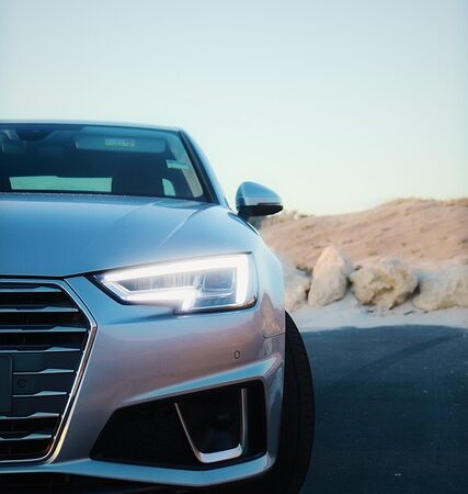 select-selling-a-vehicle-640x480-29353046.jpeg