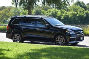 select-suvs-640x480-95735330.jpeg