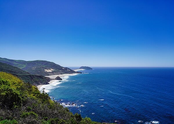 select-travel-to-california-640x480-86356154.jpeg