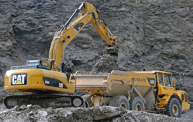 trucks-640x480-12273846.jpeg