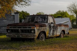 trucks-640x480-17502267.jpeg