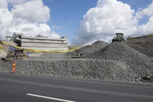 trucks-640x480-43480541.jpeg