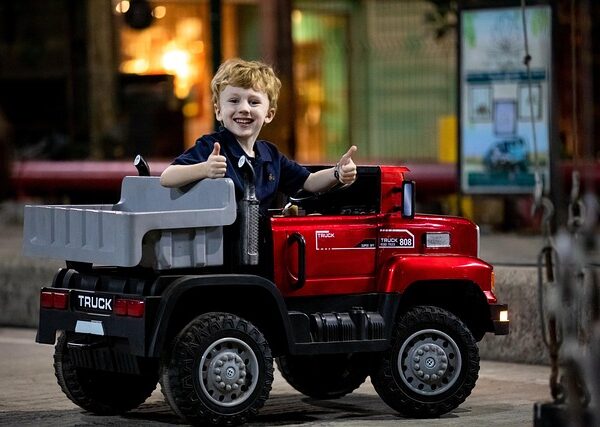 trucks-640x480-67624906.jpeg