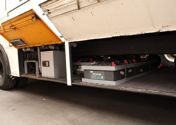 trucks-640x480-69492337.jpeg