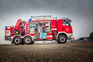 trucks-640x480-87721196.jpeg