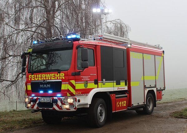 trucks-640x480-88914800.jpeg