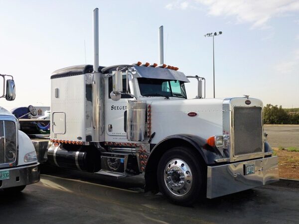 trucks-640x480-89346083.jpeg