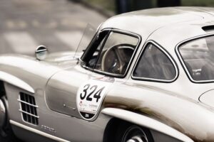cars-640x480-81567705.jpeg