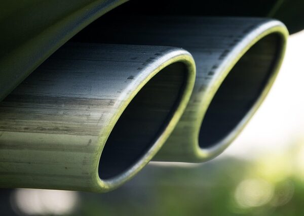 select-exhaust-systems-640x480-95047165.jpeg
