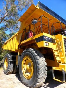 select-heavy-duty-trucks-640x480-10736399.jpeg