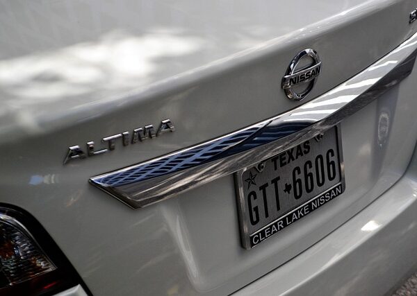 select-license-plate-privacy-640x480-14192308.jpeg