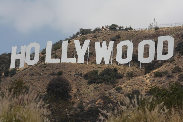 Select Moving to California