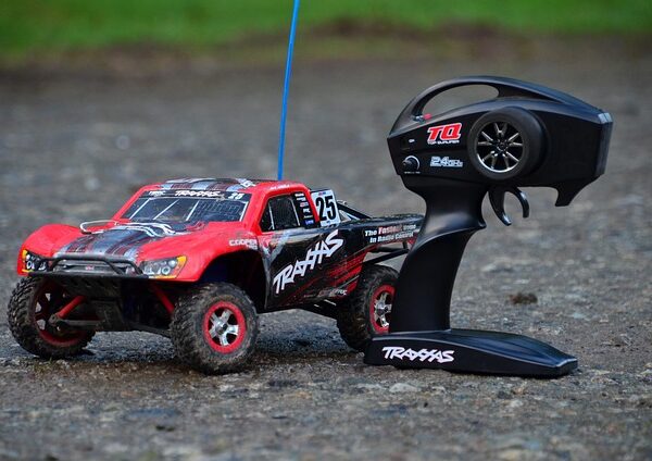 fast-car-640x480-46229752.jpeg