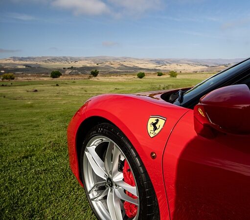 fast-car-640x480-47344020.jpeg