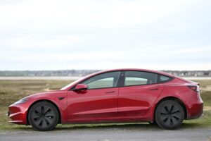 select-electric-vehicles-640x480-73049125.jpeg