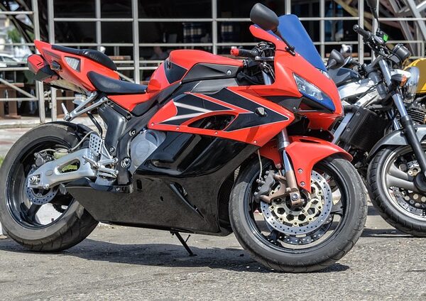 select-motorcycles-640x480-80277511.jpeg