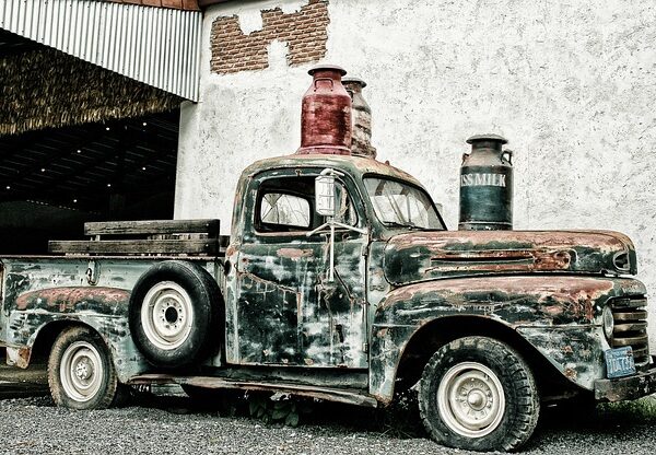 select-pickup-trucks-640x480-95552766.jpeg
