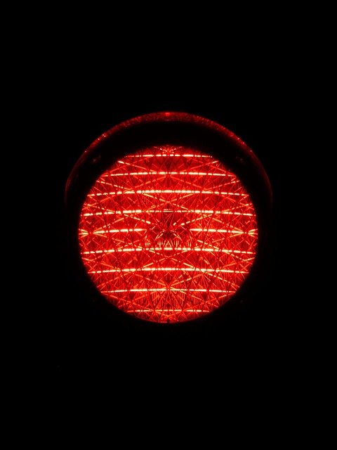 select-road-safety-tips-640x480-36052404.jpeg