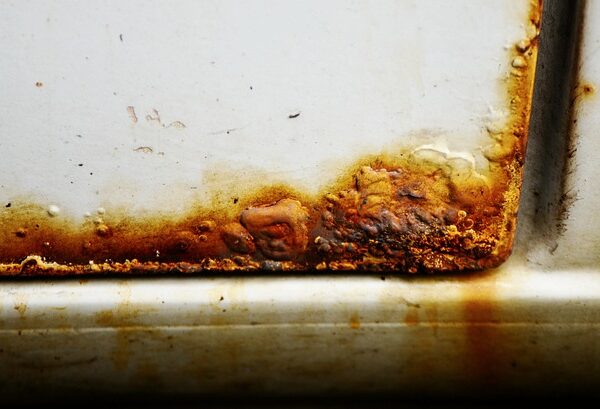 select-rust-repair-640x480-88842110.jpeg