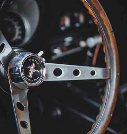 classic-cars-640x480-86284092.jpeg