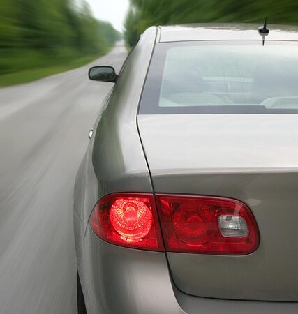 fast-car-640x480-60936906.jpeg