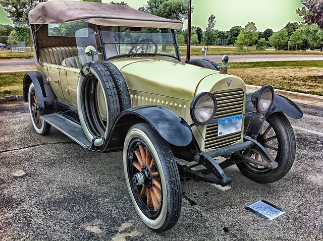 select-classic-car-restoration-640x480-79267495.jpeg