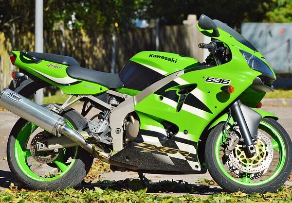 select-exhaust-systems-640x480-33944196.jpeg
