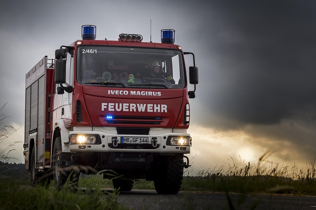 select-light-trucks-640x480-53237698.jpeg