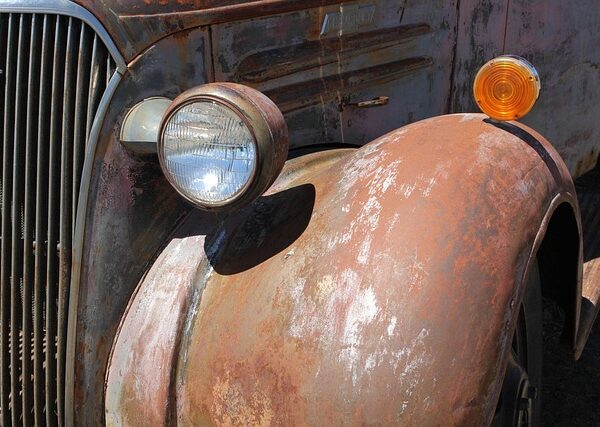 select-pickup-trucks-640x480-34955812.jpeg